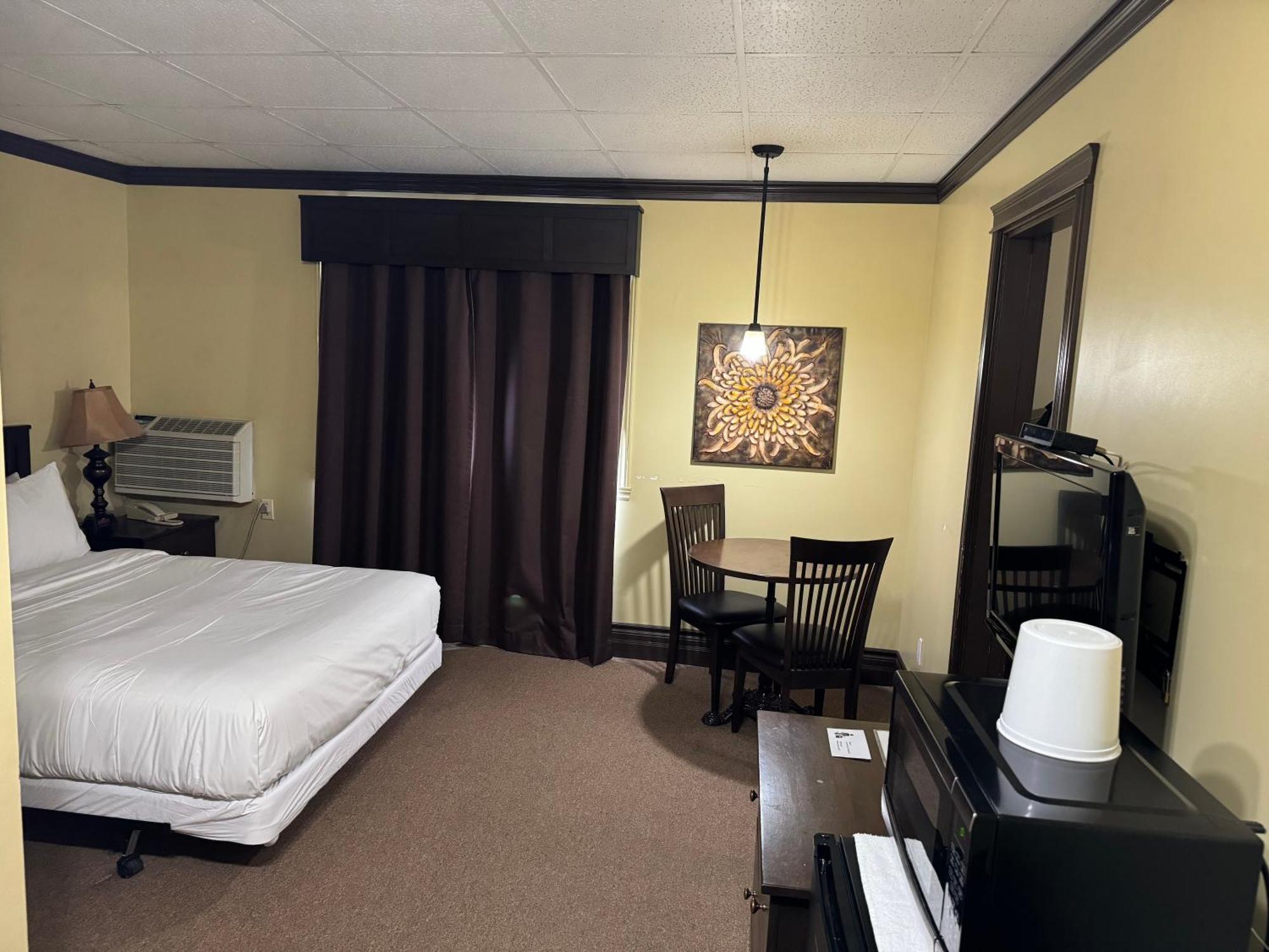 La Porte De La Mauricie Louiseville Bagian luar foto