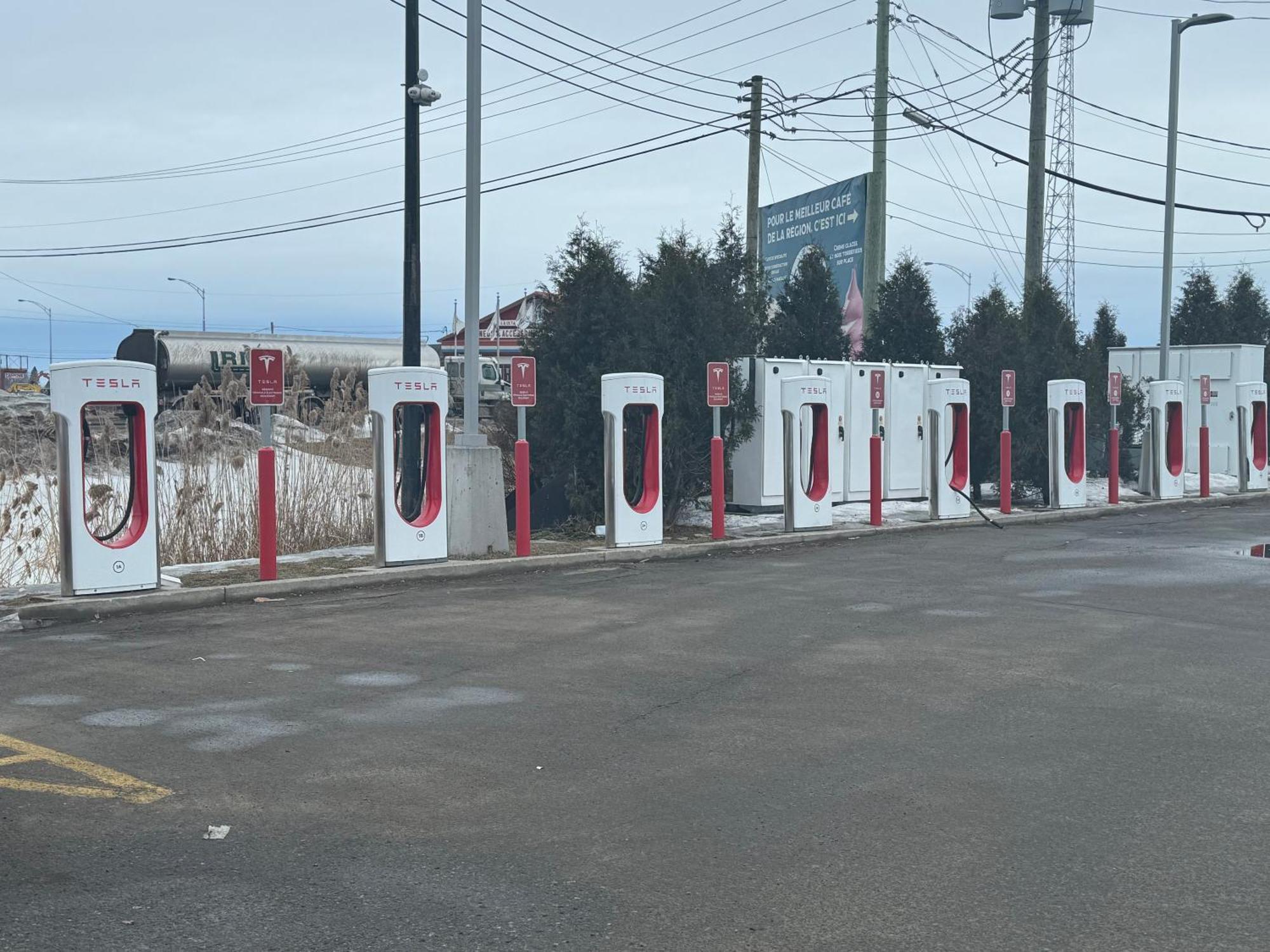 La Porte De La Mauricie Louiseville Bagian luar foto